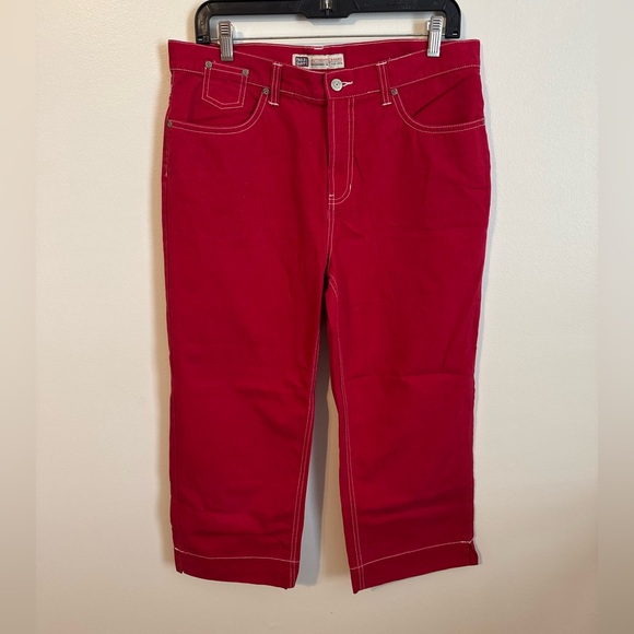 Faded Glory Y2K Red Capris with White thread - Picture 1 of 4